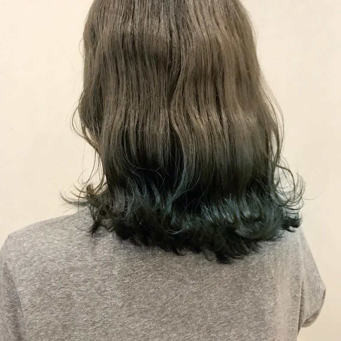 ミディアム カラー メンズ限定クーポン シェアサロン博多のヘアスタイル