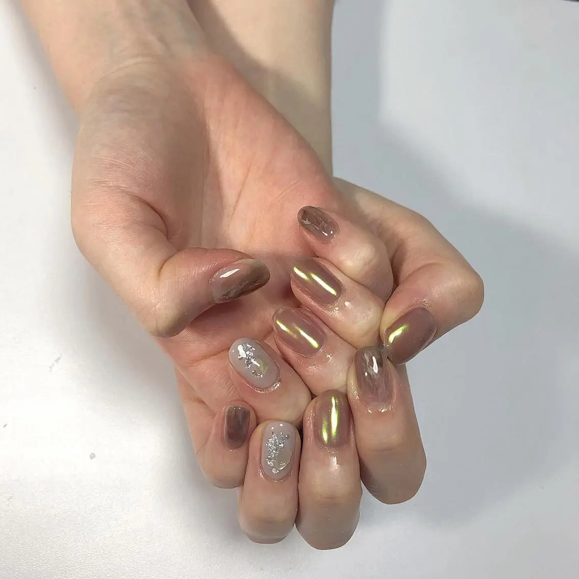 ネイル ハンドネイル émus nail Mamiのネイルデザイン