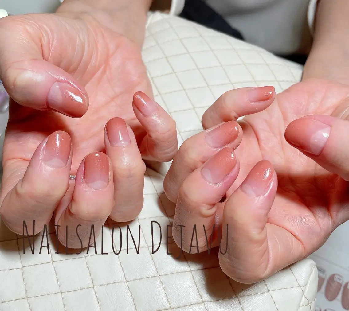 ネイル グラデーション ハンドネイル Nailsalon Dejavuのネイルデザイン
