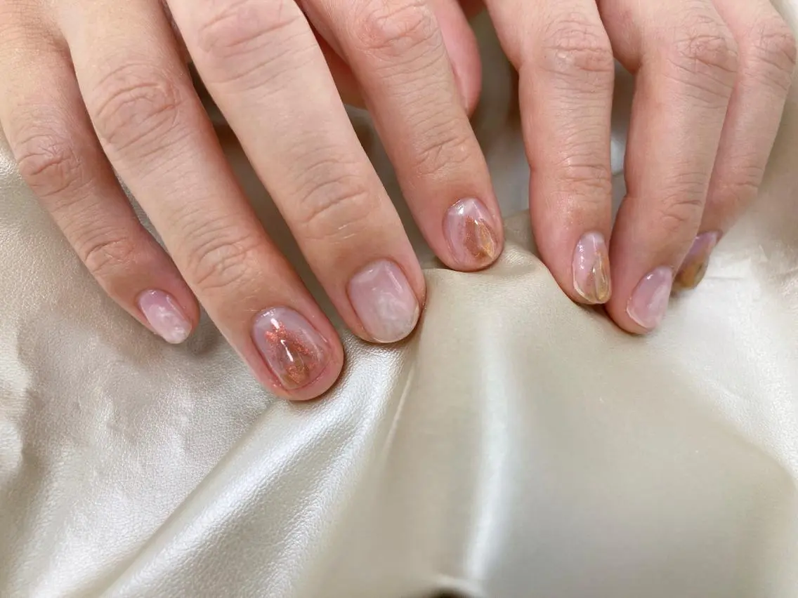 ネイル ニュアンスネイル ハンドネイル mogunail &blowのネイルデザイン