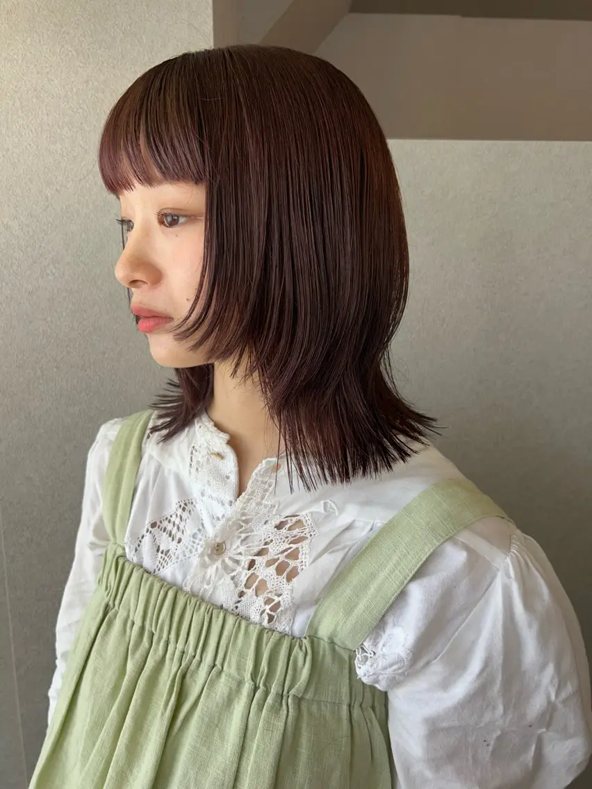 カット+フロントストレートの写真