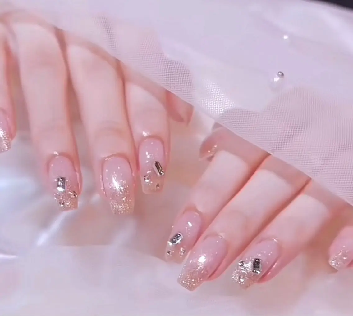 ネイル ハンドネイル ネイルサロン KARIのネイルデザイン