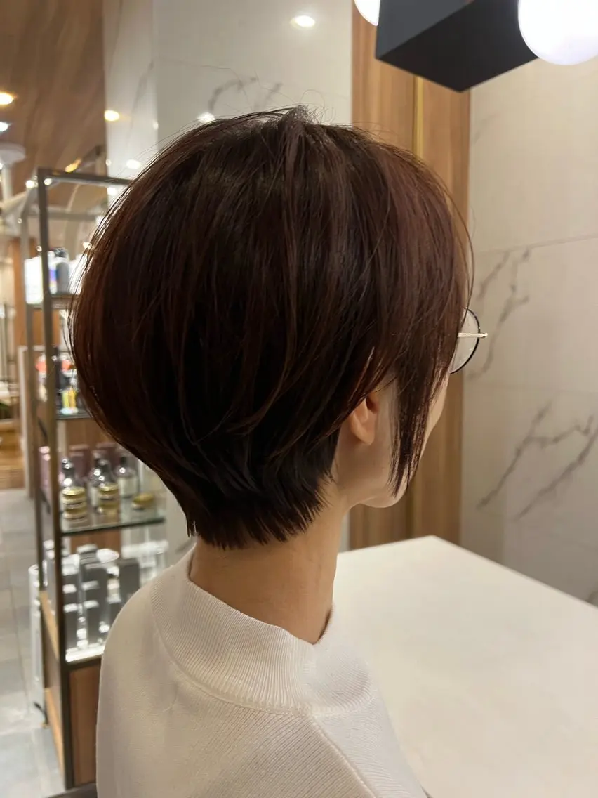 ショート 村中 逸紀のヘアスタイル