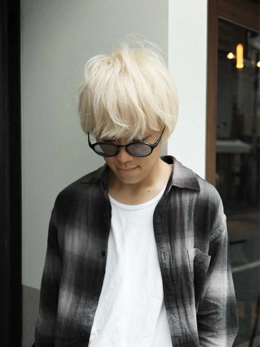 カラー メンズ 抜きっぱなしブロンド ブロンド ヘアカラー お洒落カジュアル🍃 まなとのヘアスタイル
