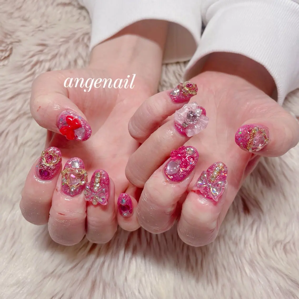 ネイル ハンドネイル オーナーネイリスト MAKIのネイルデザイン