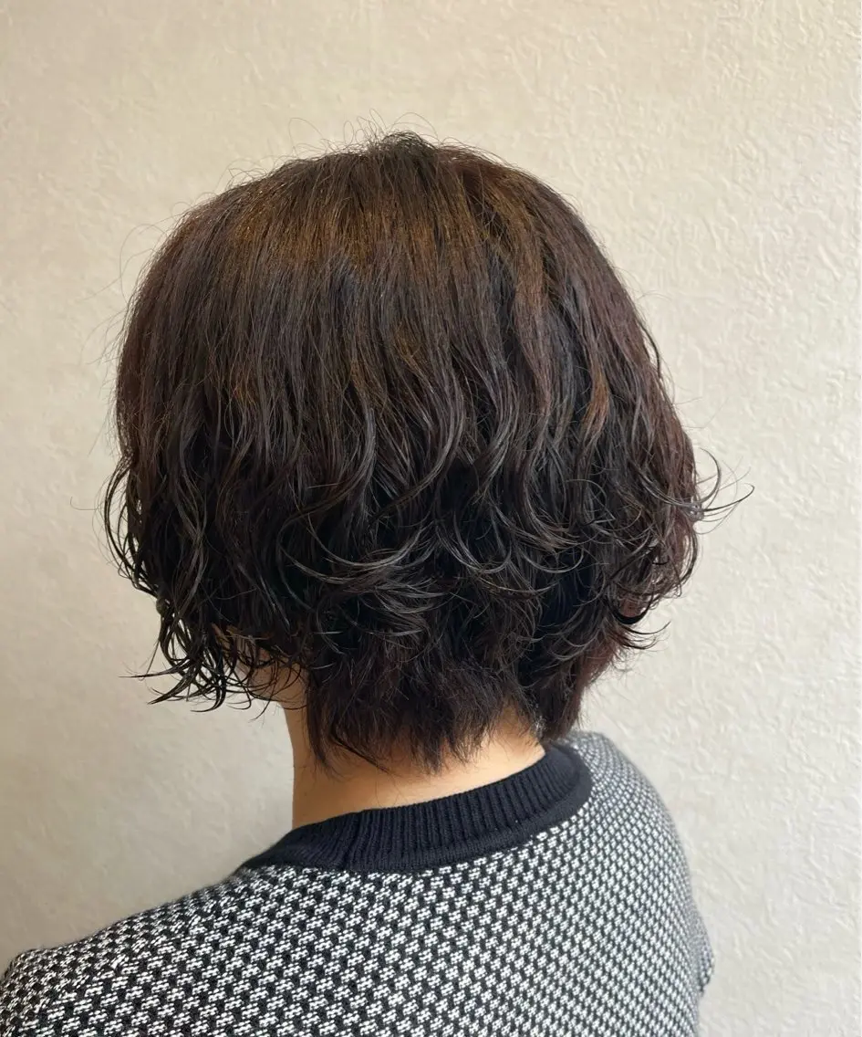 ショート カラー newi大分/ 磯部栞里／艶感カラーのヘアスタイル