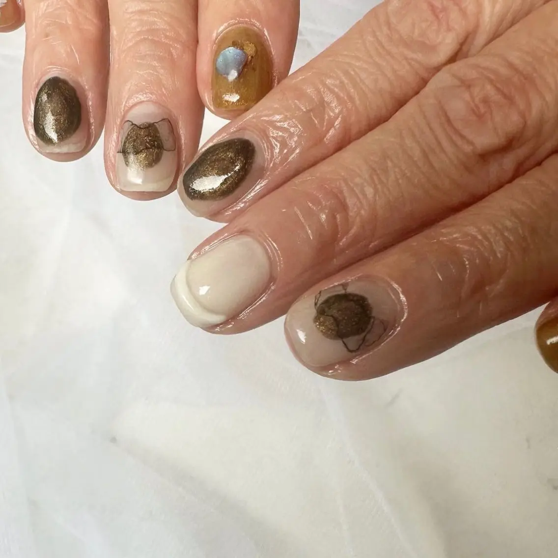 ネイル クリアネイル 氷ネイル・うるうるネイル 韓国ネイル ニュアンスネイル 🪞KAPE NAIL 🪞のネイルデザイン