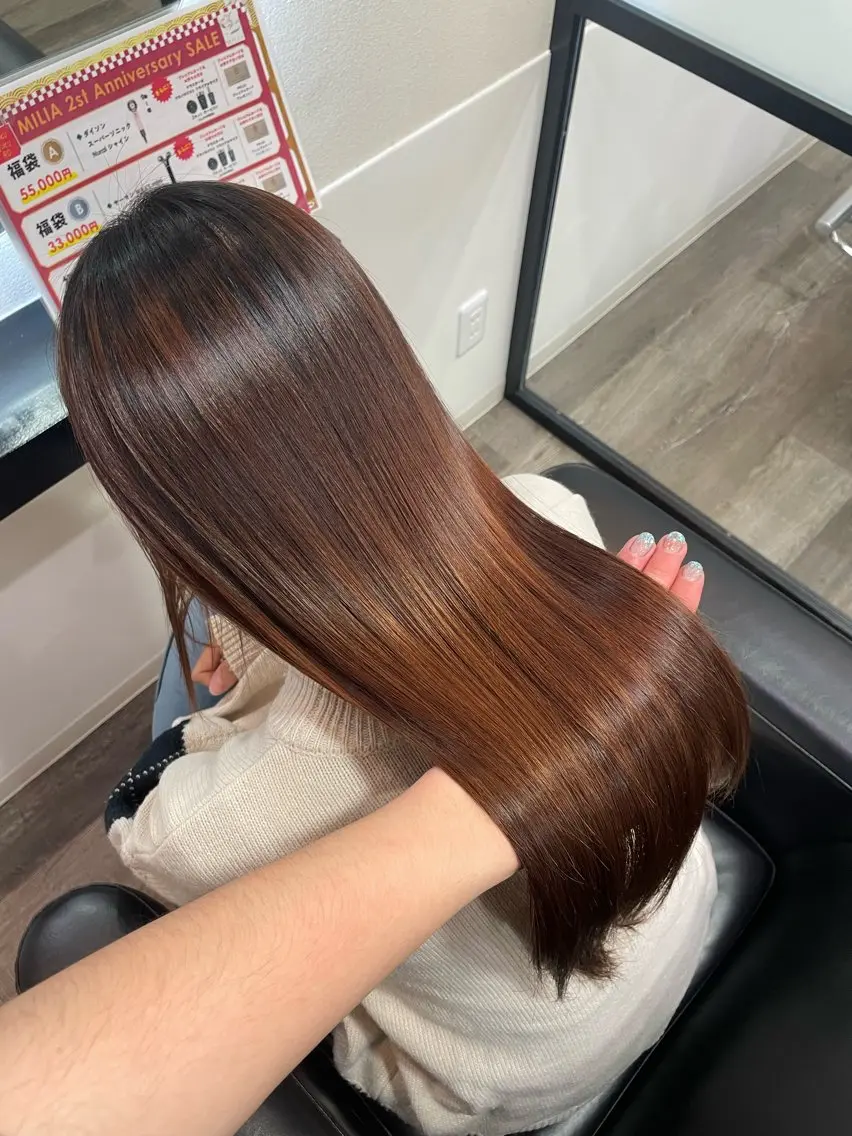 ロング 縮毛矯正 樅木 恒毅のヘアスタイル
