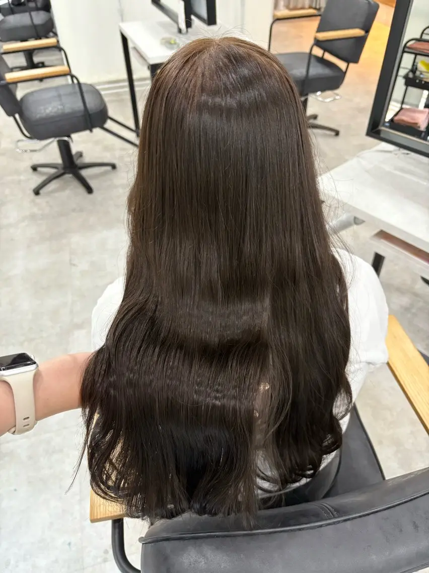 ロング カラー アッシュ アッシュブラウン ブラウンカラー カット ヘアカラー 盛れる顔まわり✨🎀 レイヤー別所好葉のヘアスタイル
