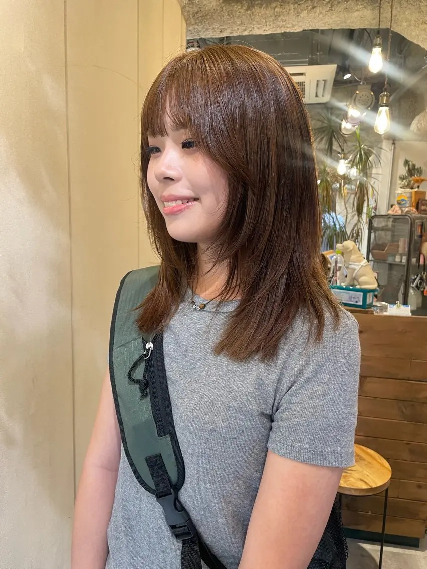 セミロング カラー ベージュカラー ブリーチ ブリーチなしカラー カット ヘアカラー トリートメント 狩野 羅夢のヘアスタイル