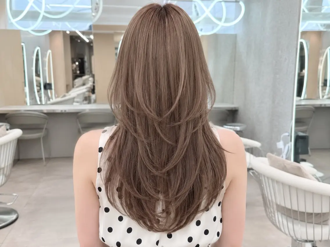 セミロング カラー ヘアアレンジ ヘアカラー トリートメント 髪質改善/透明感 カラー/吉田光佑のヘアスタイル