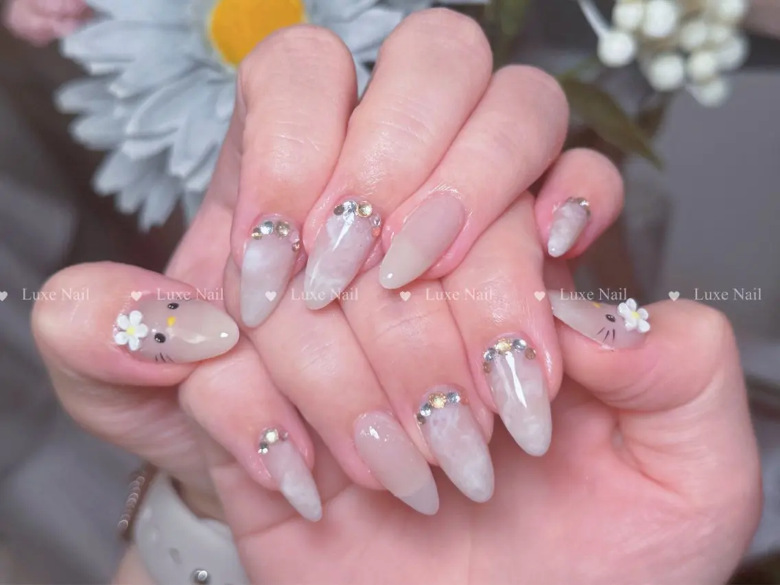 ネイル アートネイル オーロラネイル カジュアル クリアネイル 長さ出し ハンドネイル Luxe Nail Salonのネイルデザイン