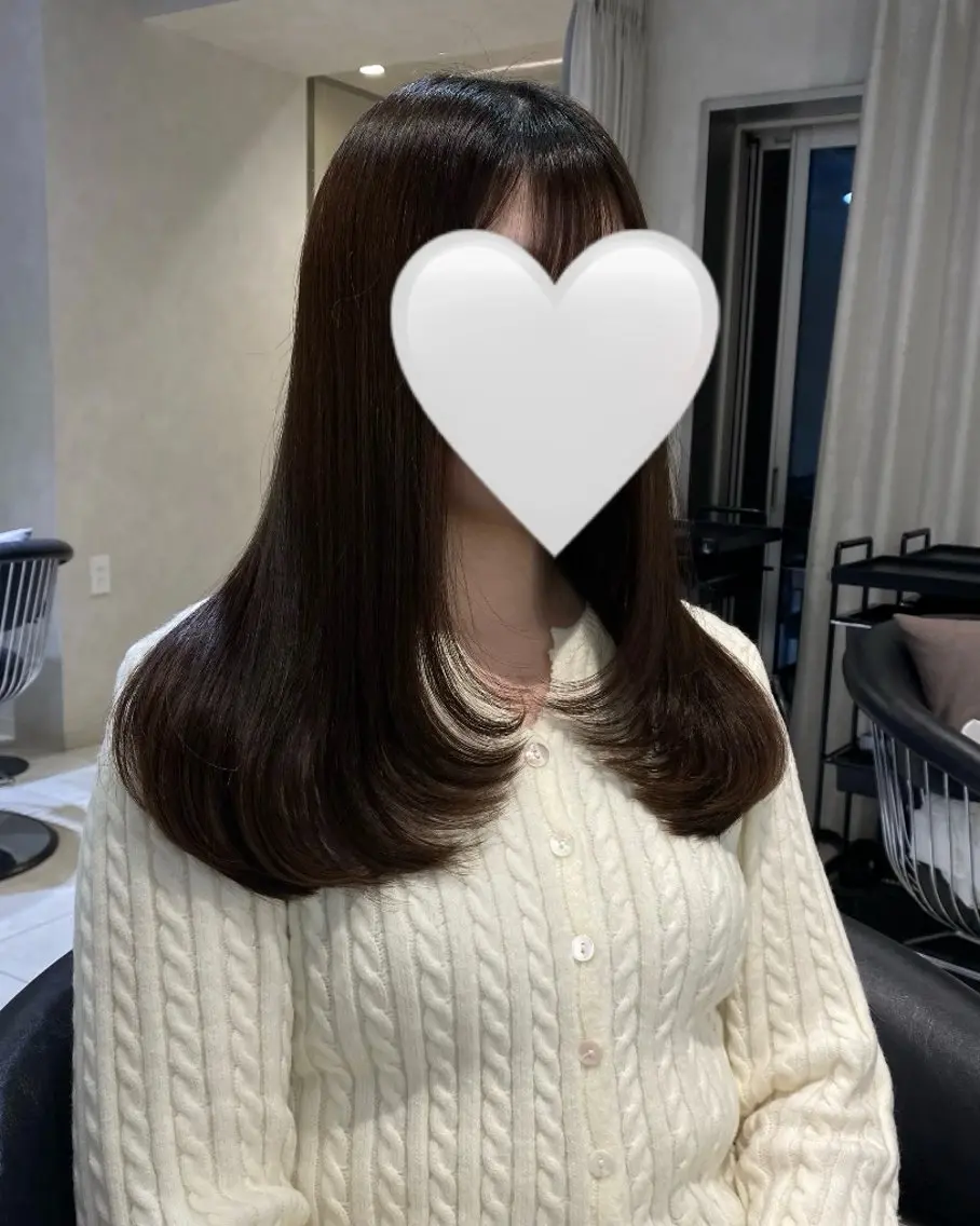 セミロング カット 艶カラー×ハイトーン .☽༊˚／フウカ✩.のヘアスタイル