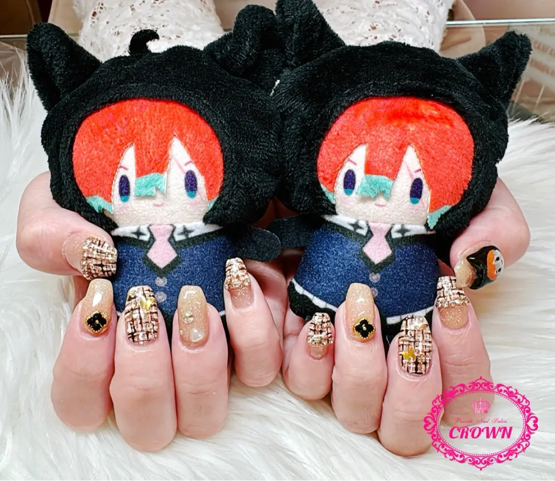 ネイル CROWN プライベートサロンのネイルデザイン