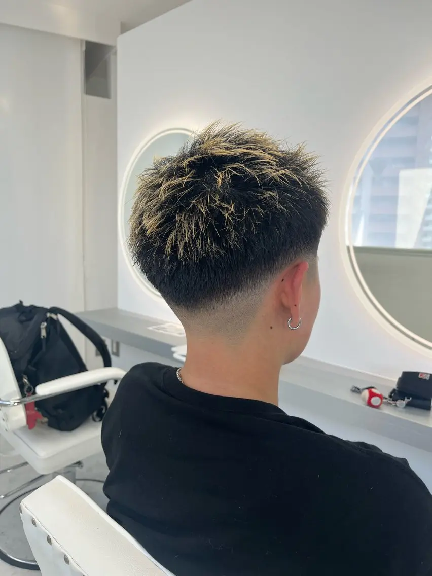 ショート メンズ フェードカット ショートヘア 網谷 萌夏のヘアスタイル