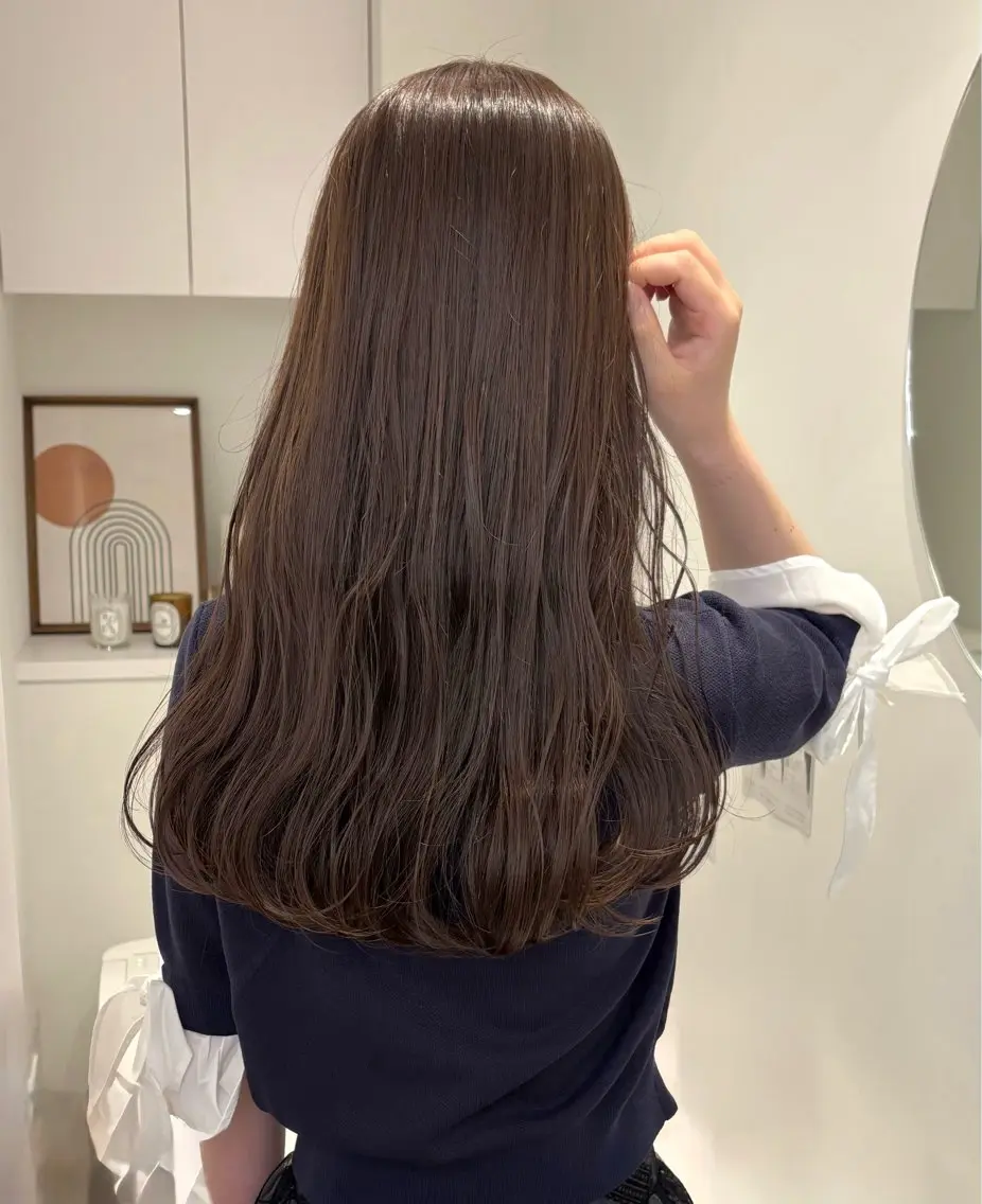 ロング カラー ブラウンカラー カット ヘアカラー トリートメント 透明感カラー🫧 nanohaのヘアスタイル