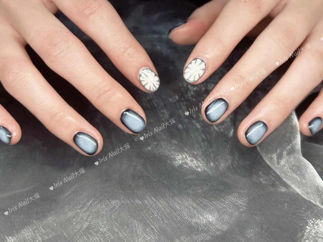 ネイル チークネイル 🍒IRIS Nail🌸のネイルデザイン