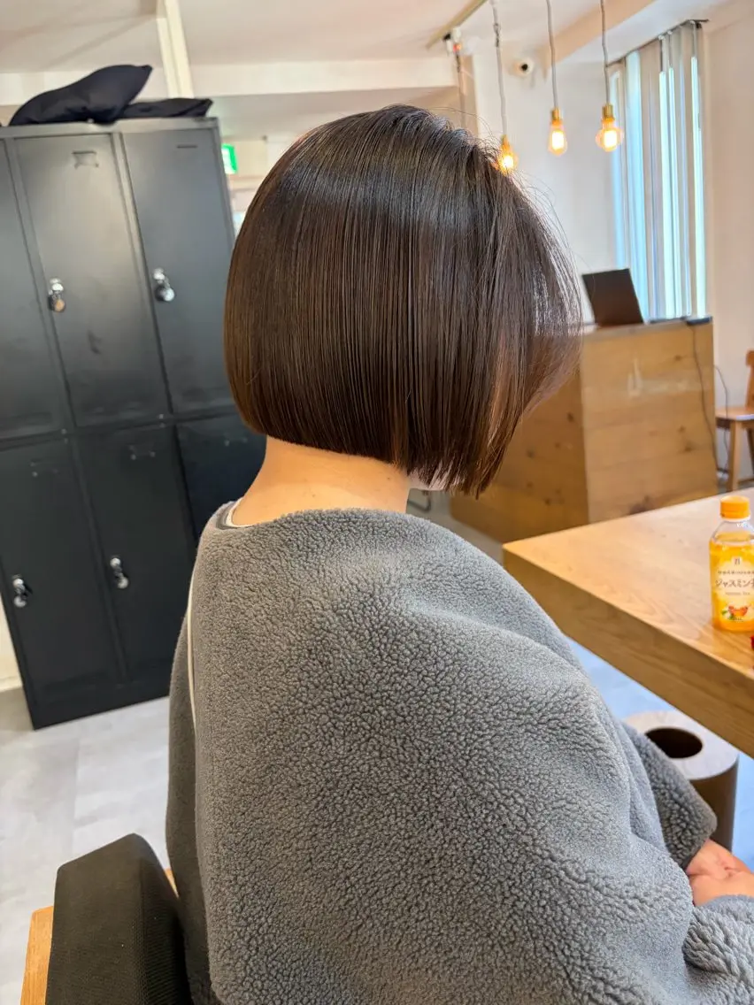 ショート ボブ カット ヘアカラー 南堀江レイヤーカット MIKU🍒のヘアスタイル