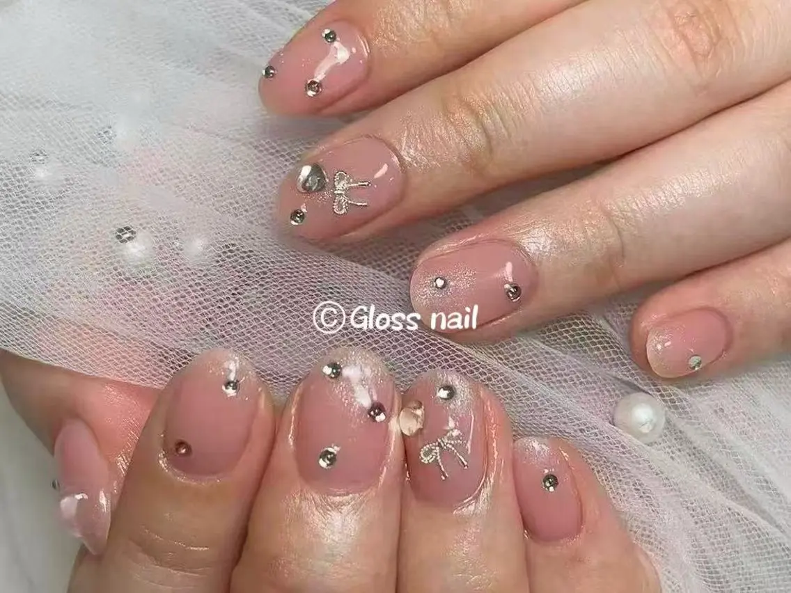 ネイル miho🍎 Gloss nailのネイルデザイン