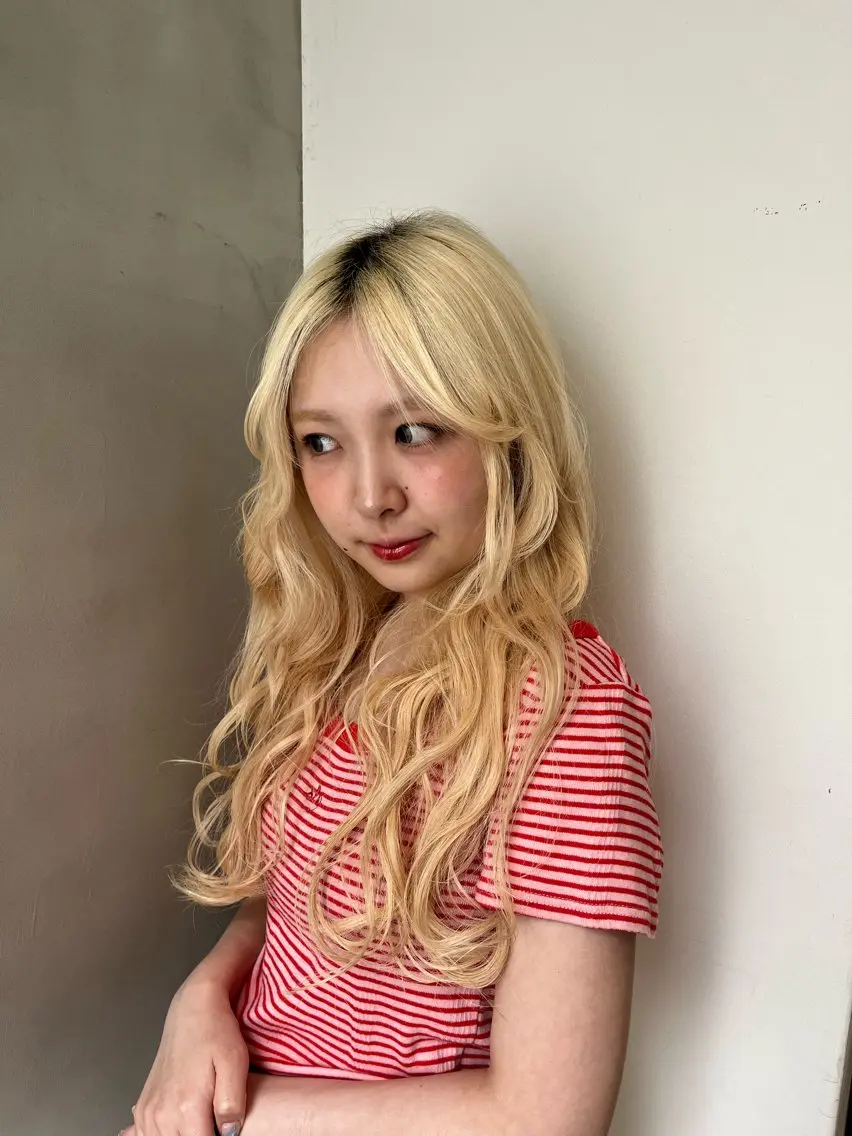 ロング 透明感color ˚✧₊amuのヘアスタイル