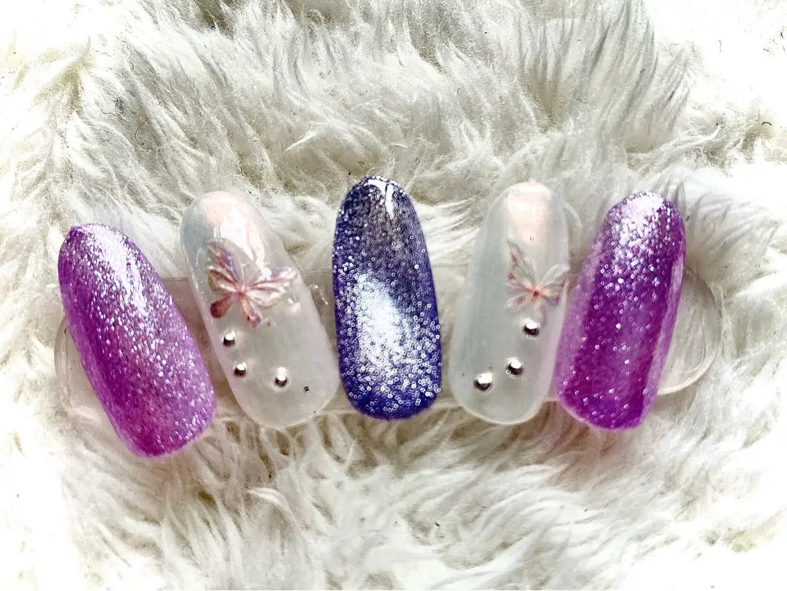 蝶々🦋デザインネイル💅（オフあり、甘皮ケア付）の写真