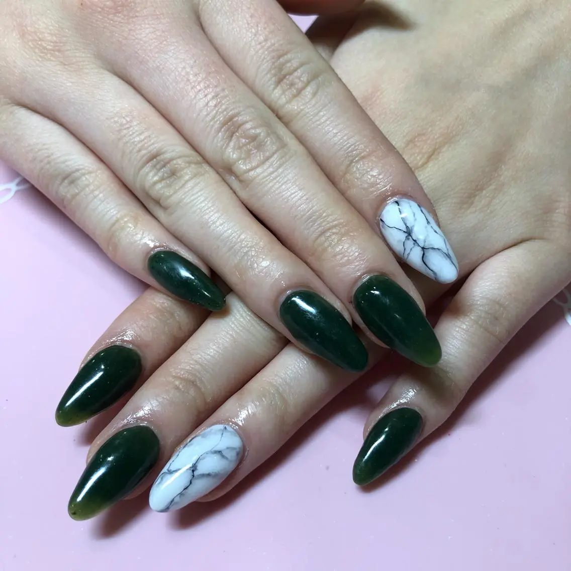 ミディアム ネイル ハンドネイル 《LB》ラブリエ Nail&eyeのマツエク・マツパデザイン