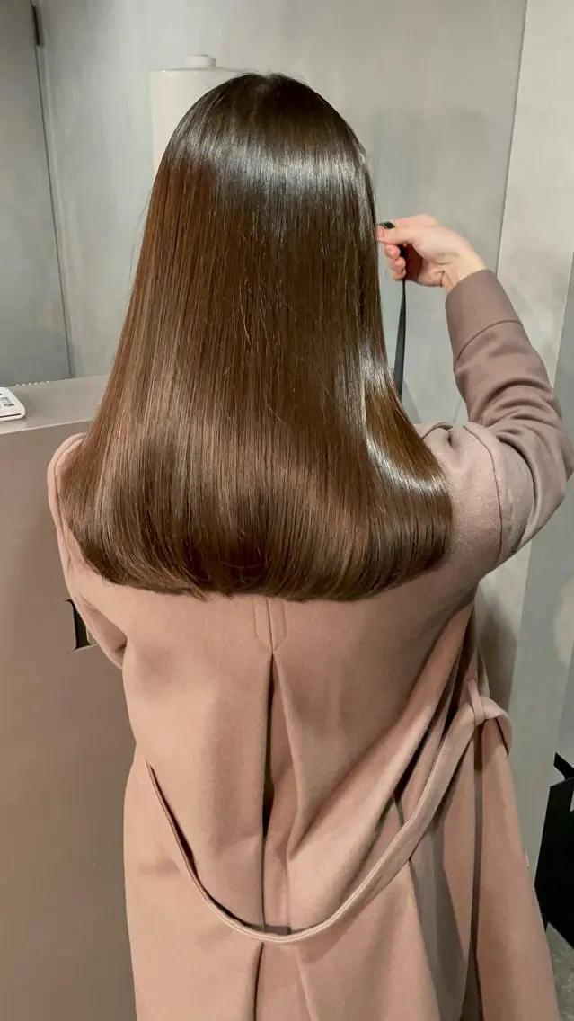 セミロング 岡田 大樹のヘアスタイル