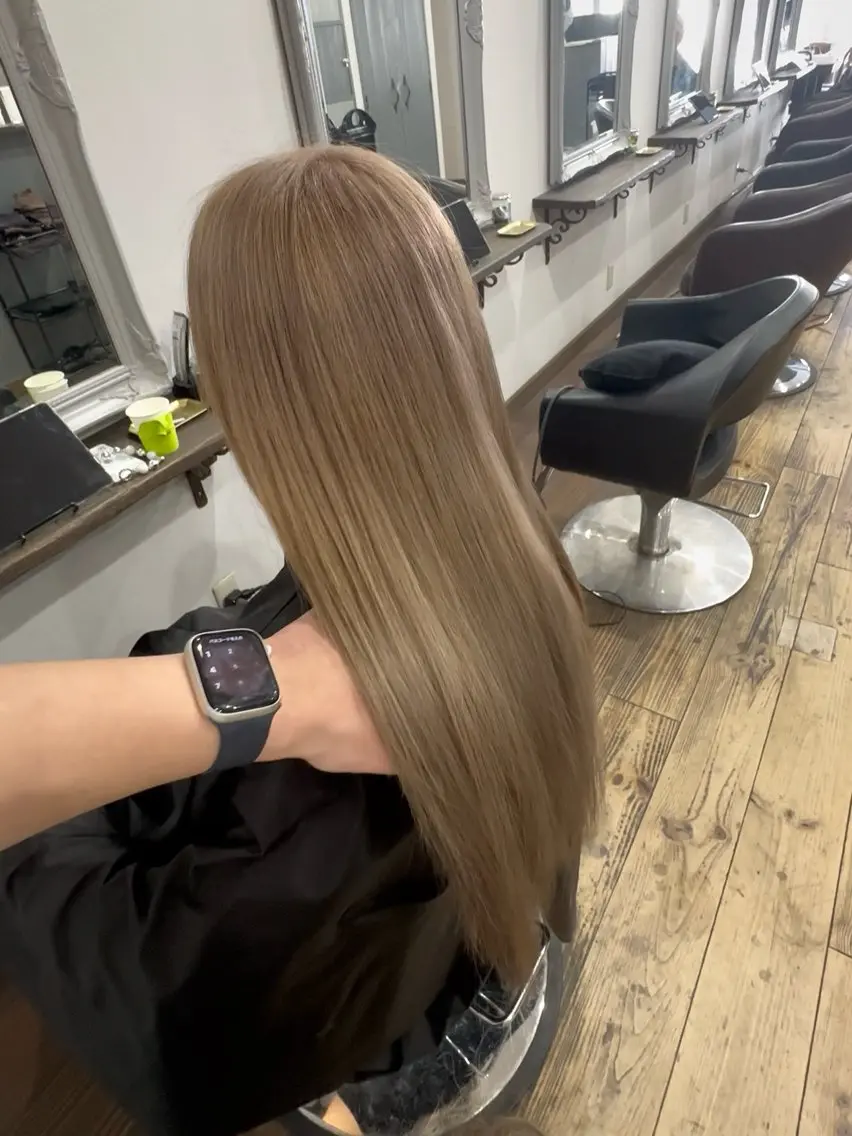 セミロング カット ヘアカラー トリートメント _WHITE本通店 喜多村天斗のヘアスタイル