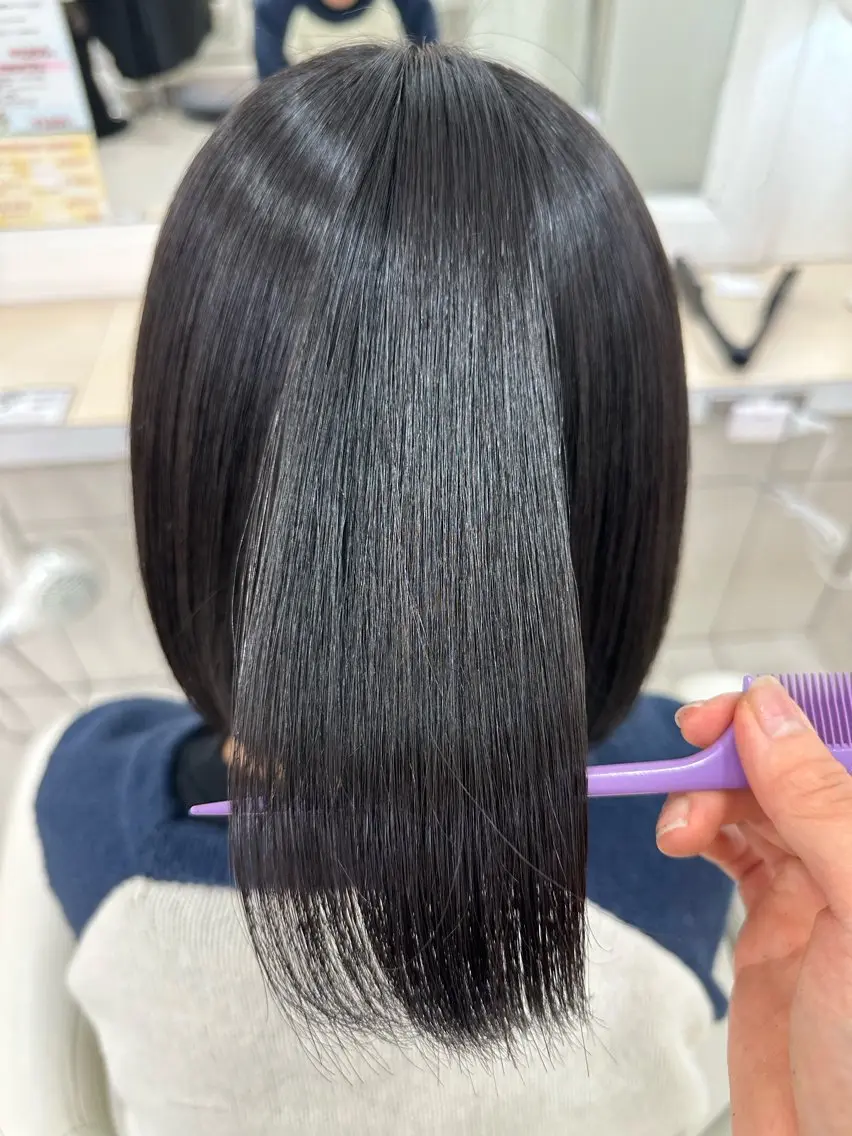 セミロング 縮毛矯正 伊佐 愛のヘアスタイル