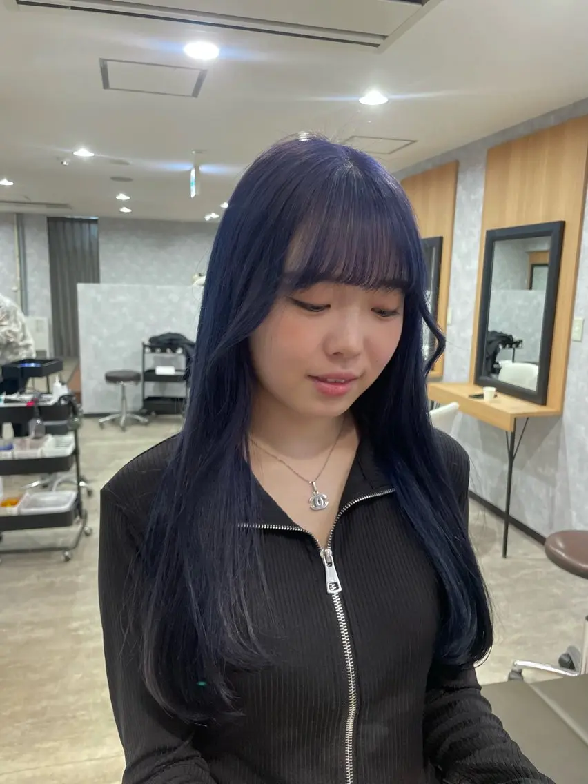 ロング ヘアカラー トリートメント 🌐NATSUMI 🌐【寒色カラー】のヘアスタイル
