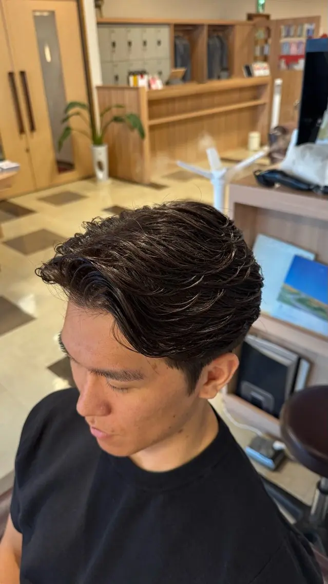 ショート パーマ メンズ メンズパーマ 外国人風カラー カット パーマ メンズパーマ特化🔥 岩内皓大のヘアスタイル