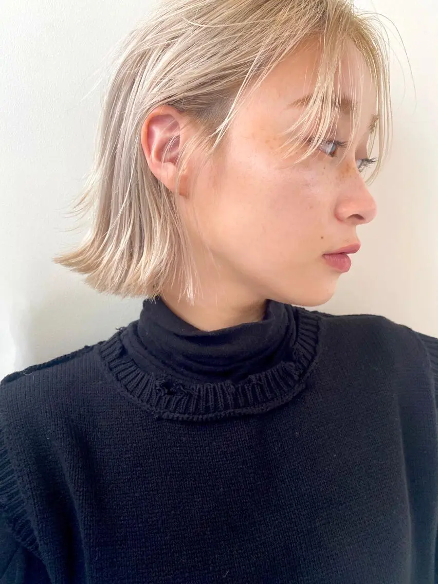 カット+カラー+ケアブリーチ(ポイント、インナー、リタッチ)+ケアトリートメントの写真