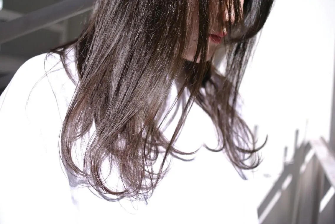 ミディアム セミロング ロング カラー 樋口 千尋のヘアスタイル