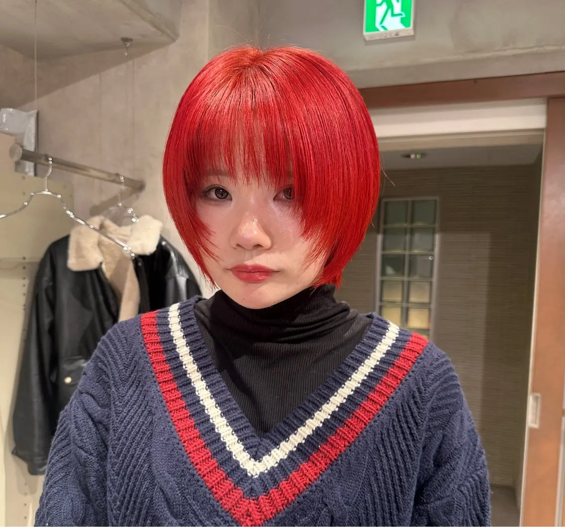 ショート カラー ヘアカラー ハイトーン🫀 デザイン🪐yumeのヘアスタイル