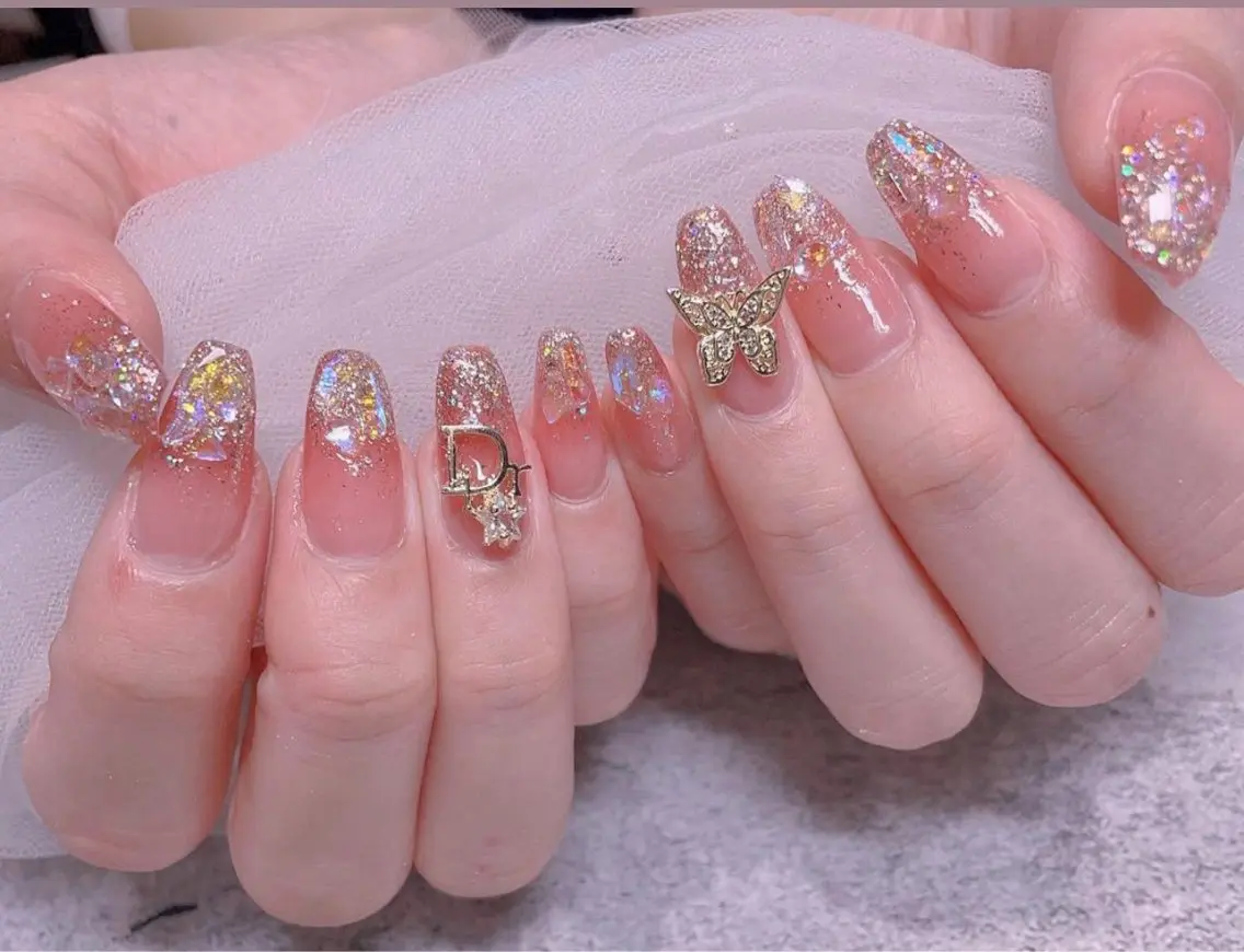 メンズ ネイル アートネイル フレンチネイル ジェルネイル キラキラネイル パラジェル ハンドネイル Bloom スカルプ専門店のネイルデザイン