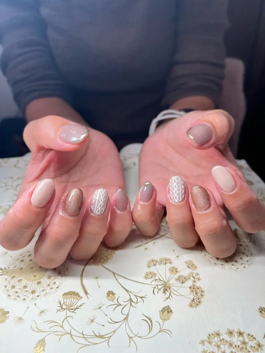 ネイル ミラーネイル オフィスネイル 冬ネイル ハンドネイル miel nailのネイルデザイン