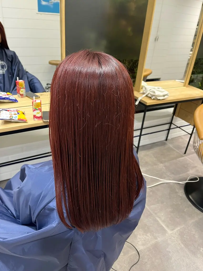ロング カラー 波多野 芽衣のヘアスタイル