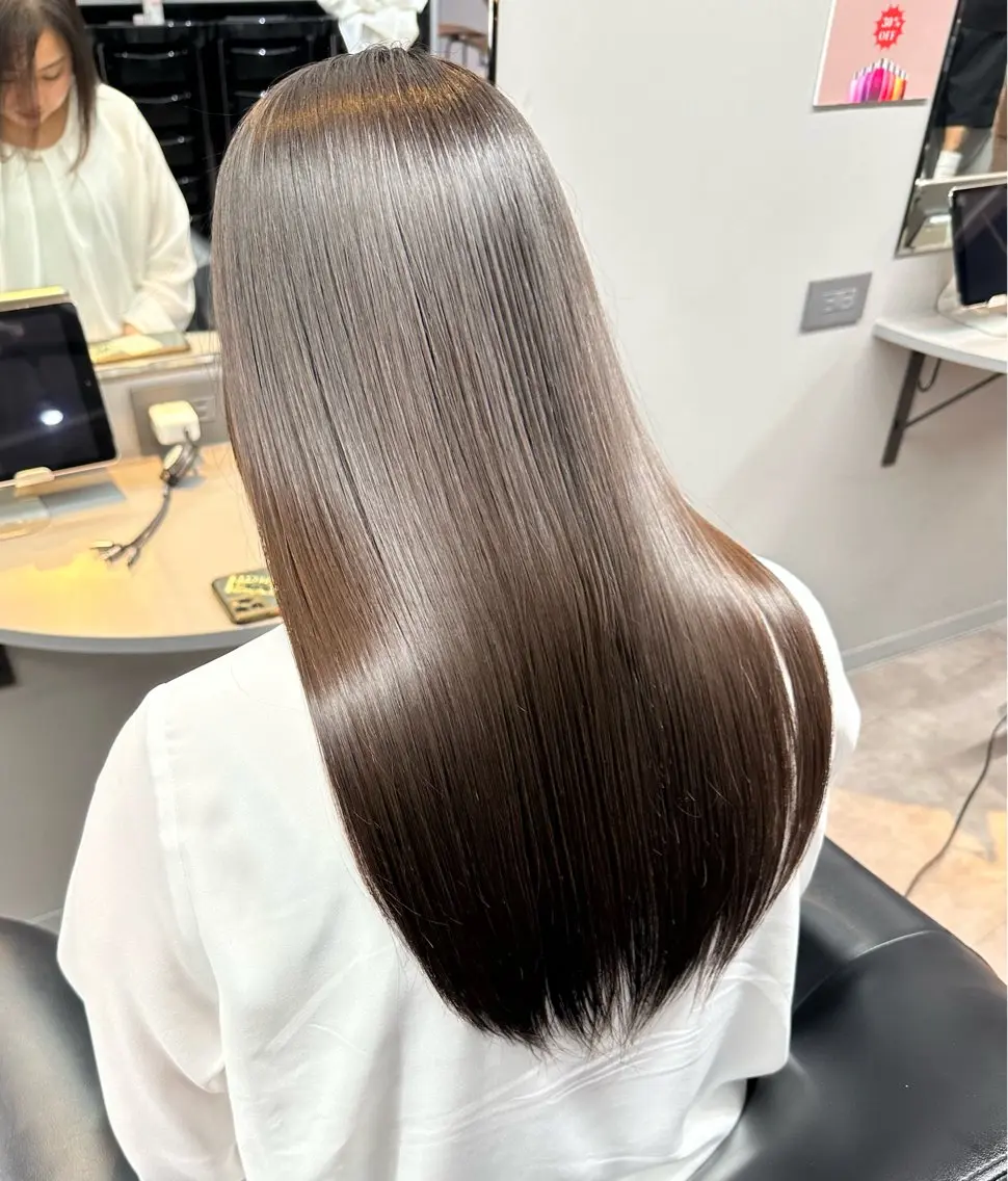 ロング カラー カット ヘアカラー トリートメント 美髪矯正・レイヤー 倉友哉のヘアスタイル