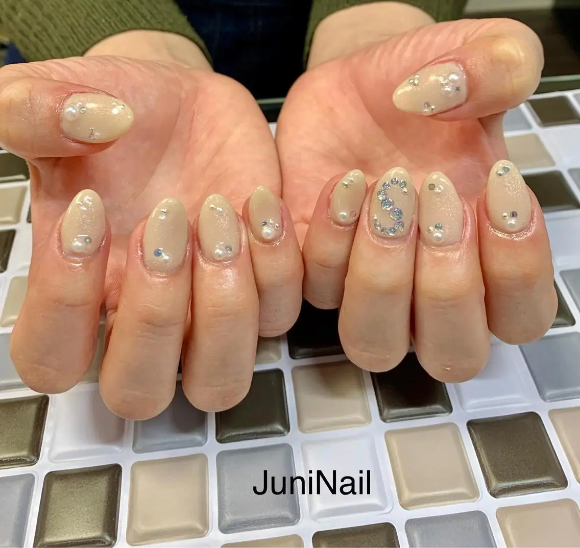 ネイル オーロラネイル クリアネイル 成人式 フラッシュネイル フレンチネイル ハンドネイル JuniNail 주니네일🇰🇷suのネイルデザイン