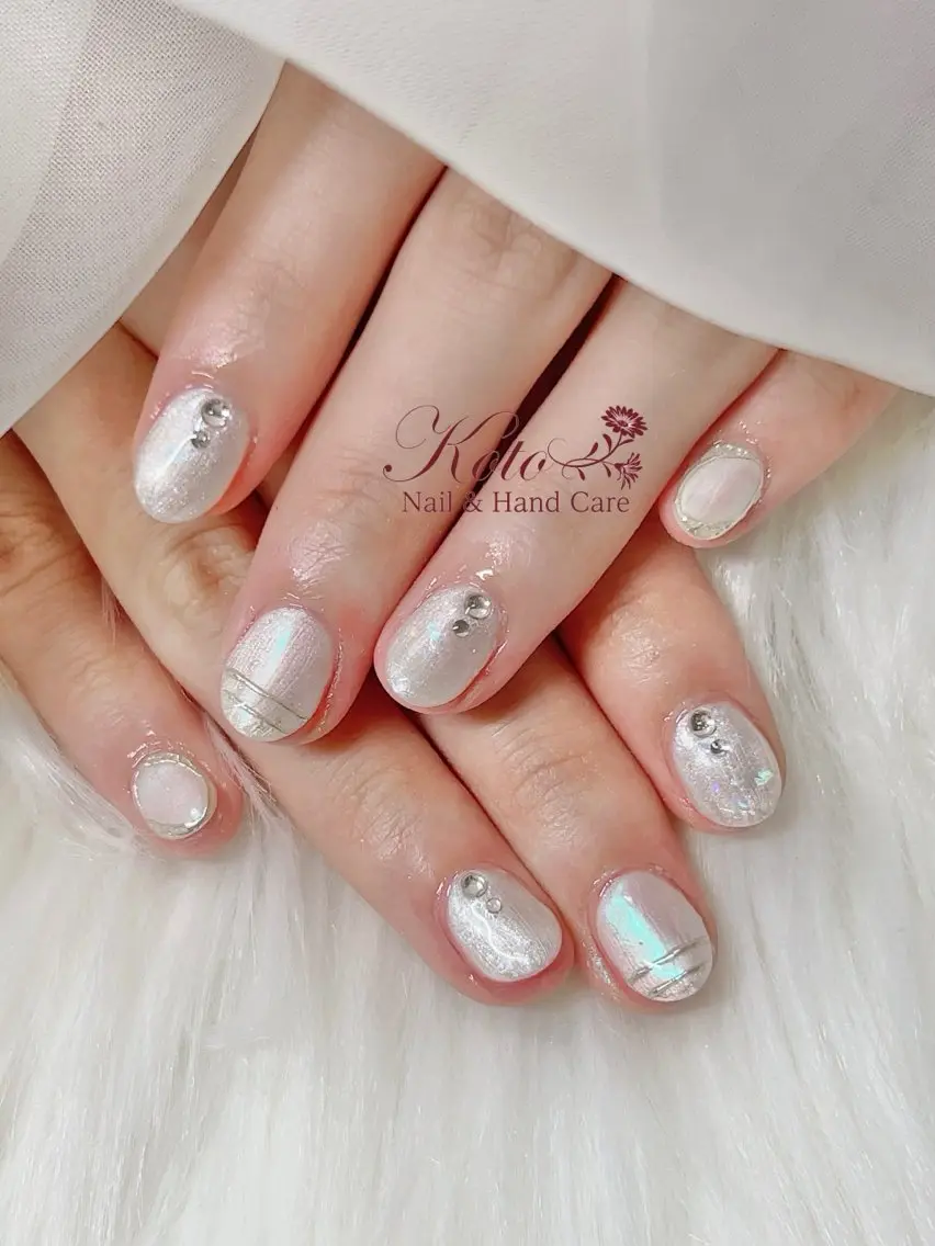 ネイル オーロラネイル 長さ出し ジェルネイル 持ち込み ニュアンスネイル ハンドネイル Nail Salon KOTOのネイルデザイン