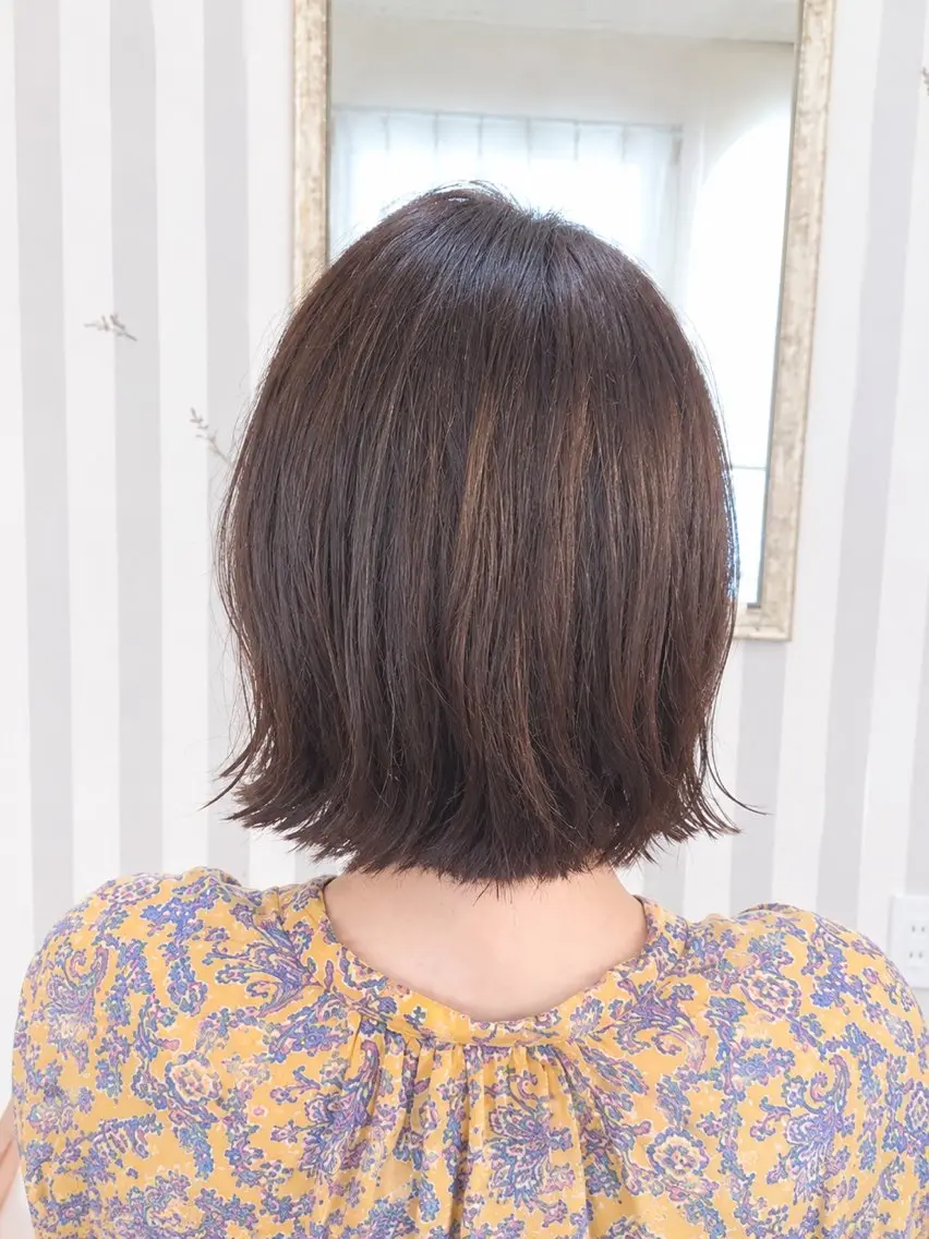 ミディアム カット abe mikaのヘアスタイル