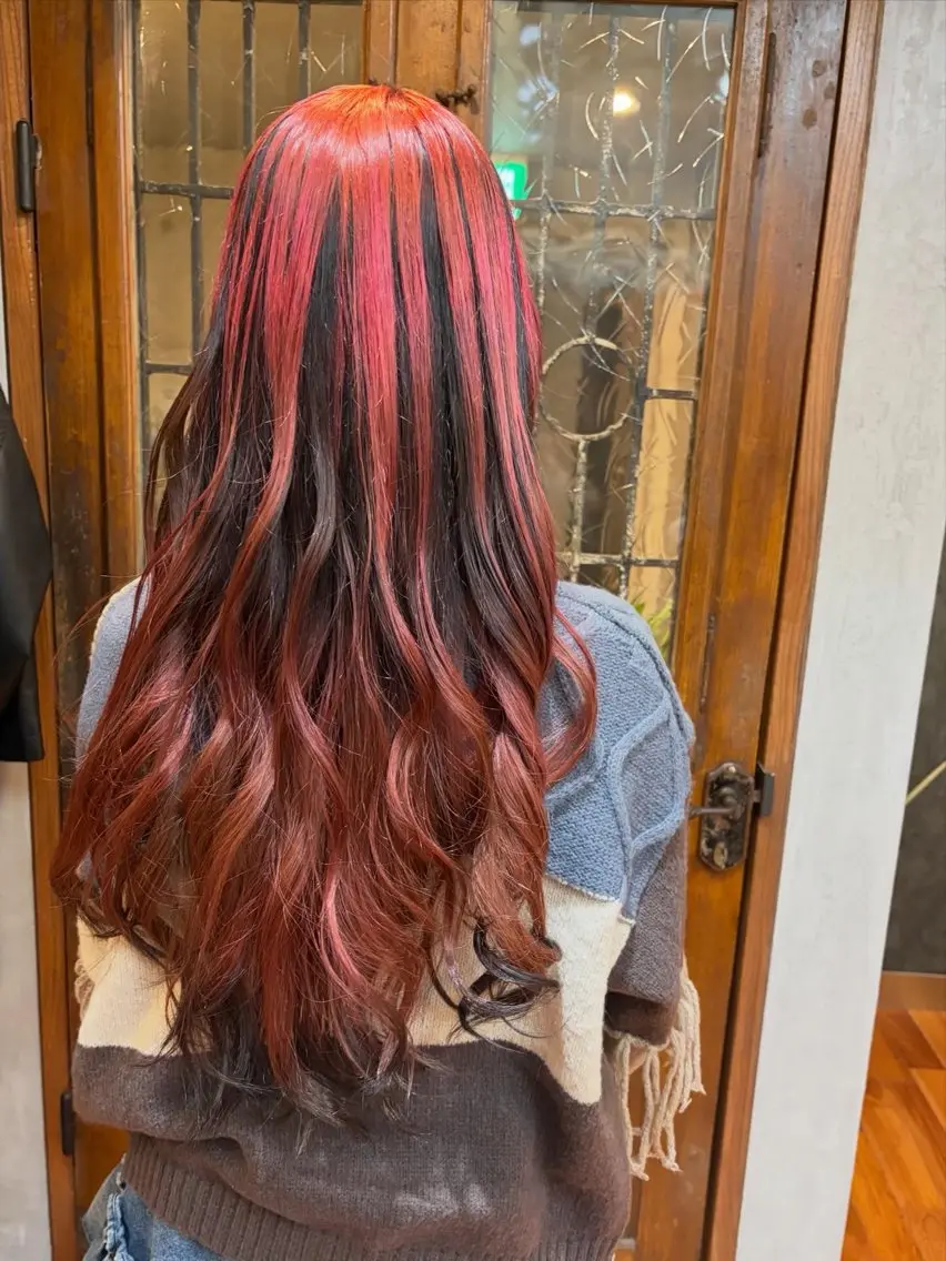 ロング カラー ヘアアレンジ バレイヤージュ レイヤーカット 烏山 達也のヘアスタイル