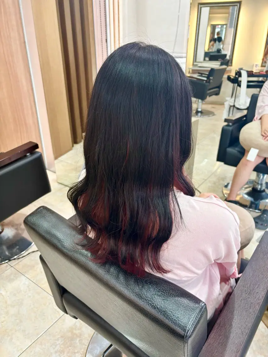 ロング カラー ピンクカラー ヘアカラー デザインカラー/ オダセイナのヘアスタイル