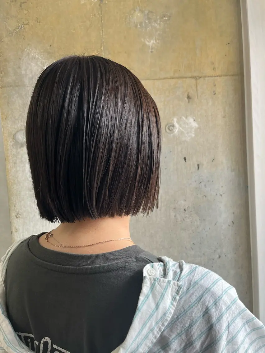 ミディアム カラー アッシュ アッシュブラウン ブラウンカラー ボブ anon Loemのヘアスタイル