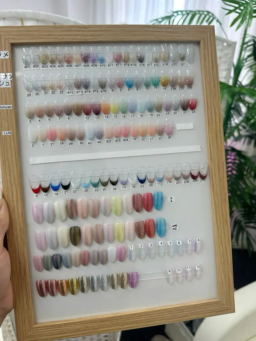 ネイル キャンアイドレッシー 新小岩テイのネイルデザイン