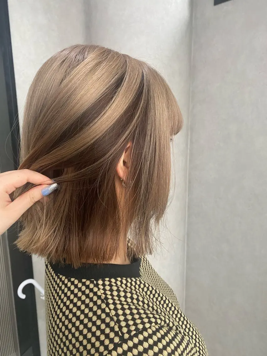 ミディアム 梅田/ハイトーン 🎀Rumina🎀のヘアスタイル