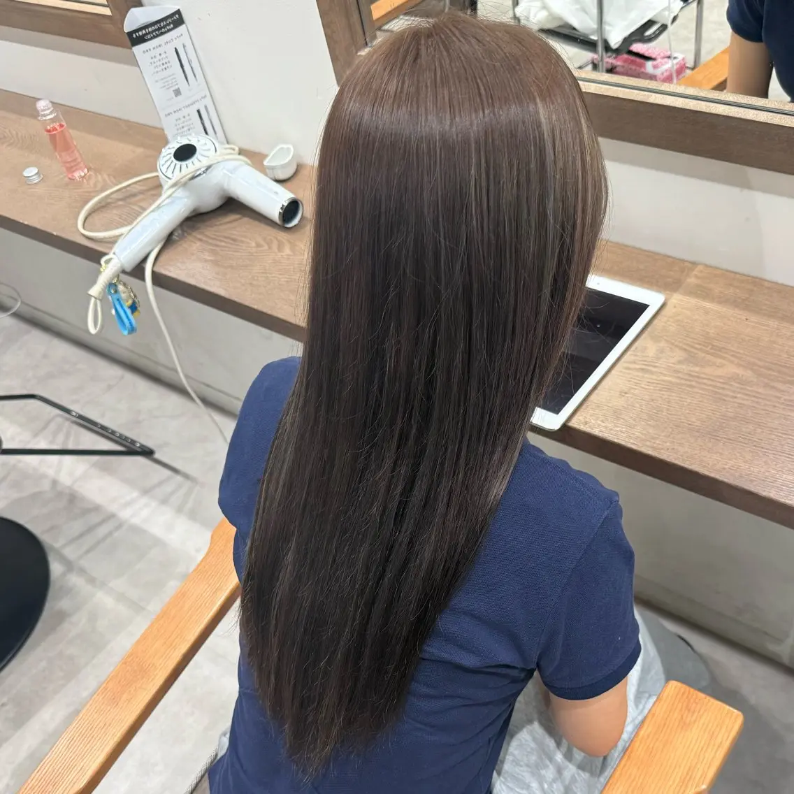 セミロング カット 縮毛矯正 トリートメント ルナ🫐縮毛矯正 🫐髪質改善のヘアスタイル