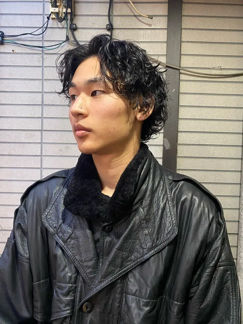 ミディアム パーマ メンズ カット パーマ メンズ得意です💥 ハユカといいます❗️のヘアスタイル
