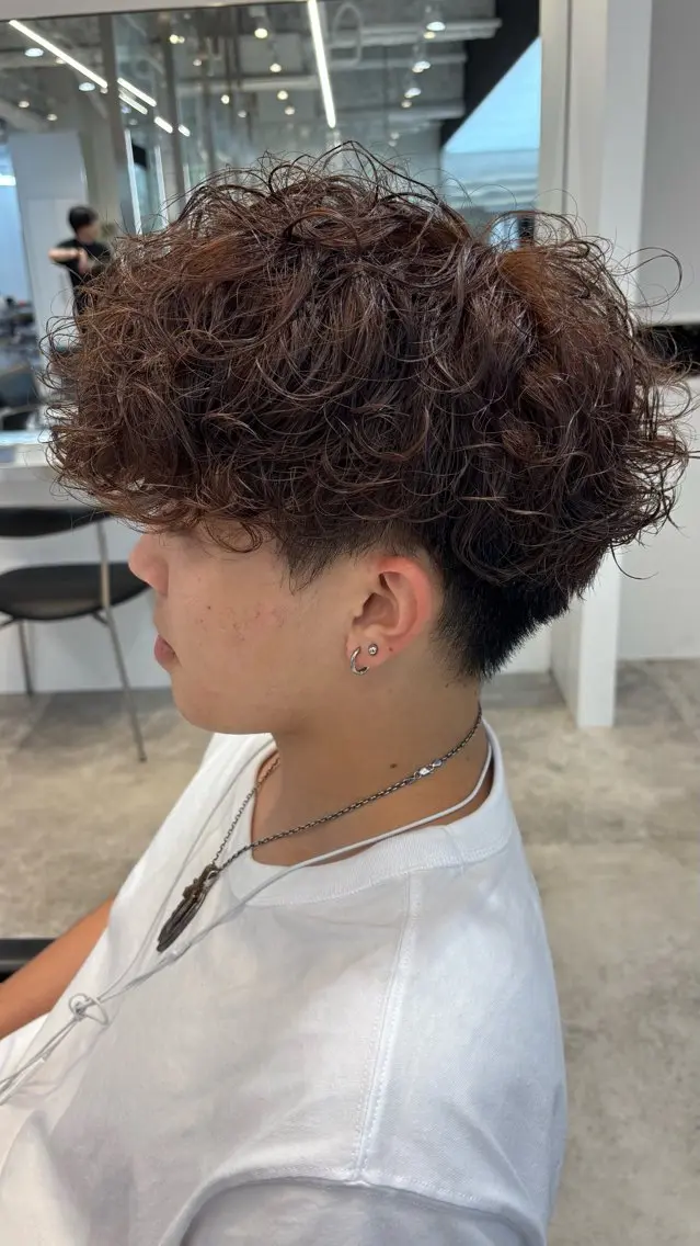 パーマ メンズ メンズパーマ スペインカール 🔥メンズパーマ特化 高橋晴🔥のヘアスタイル