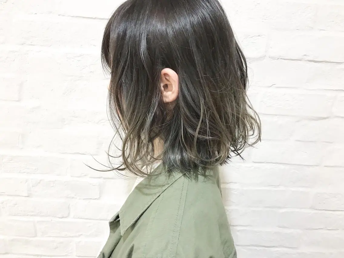 ショート カラー ブリーチ ハイライトカラー ハイライト ボブ　ショート 特化 迫田紘史のヘアスタイル